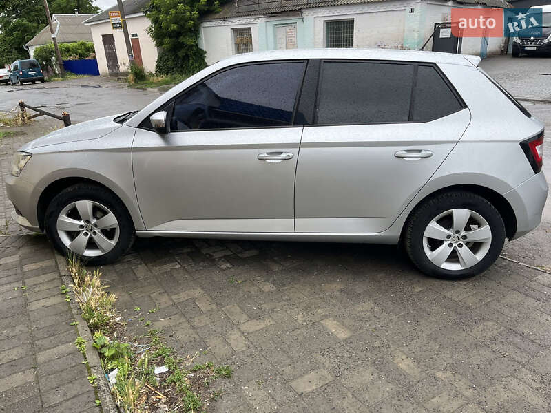 Хетчбек Skoda Fabia 2015 в Звенигородці