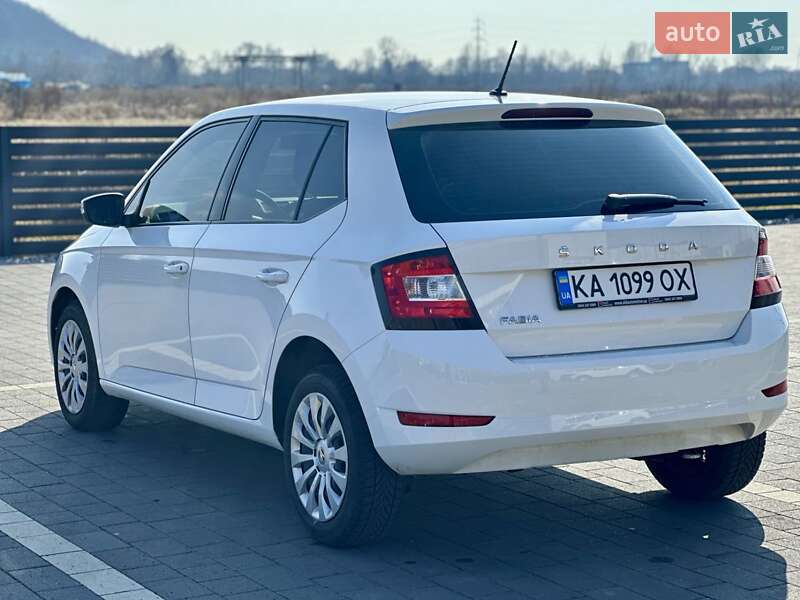 Хэтчбек Skoda Fabia 2019 в Мукачево