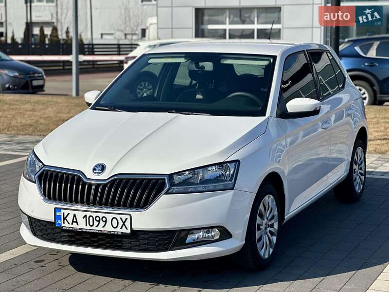 Хэтчбек Skoda Fabia 2019 в Мукачево