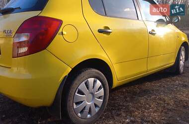 Хэтчбек Skoda Fabia 2008 в Мене