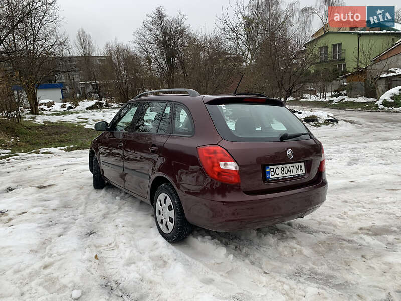 Универсал Skoda Fabia 2009 в Львове