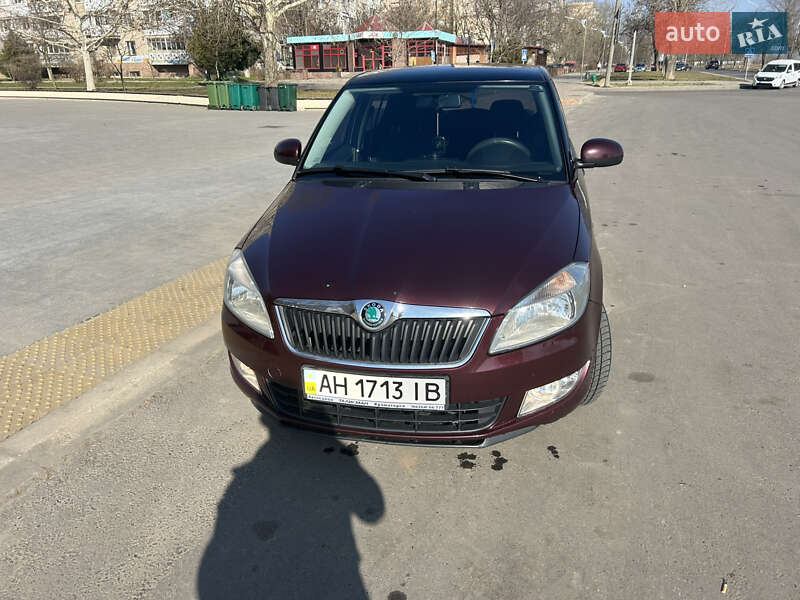 Хэтчбек Skoda Fabia 2012 в Южном