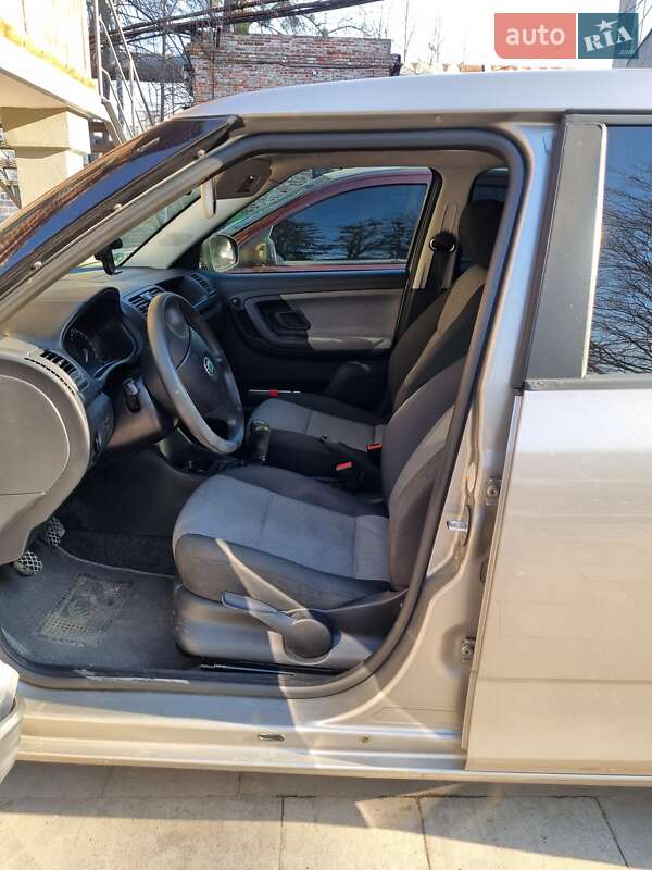 Хэтчбек Skoda Fabia 2009 в Львове фото 9 Хэтчбек Skoda Fabia 2009 в Львове