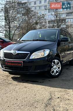 Універсал Skoda Fabia 2011 в Сумах