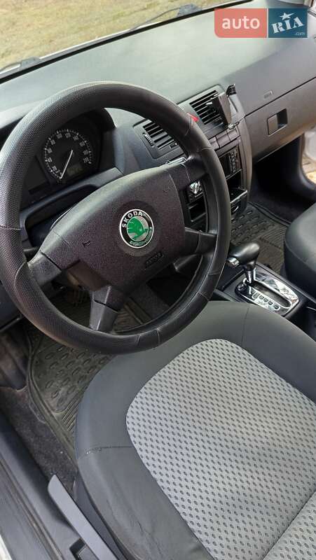Универсал Skoda Fabia 2003 в Городке