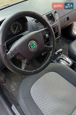 Универсал Skoda Fabia 2003 в Городке