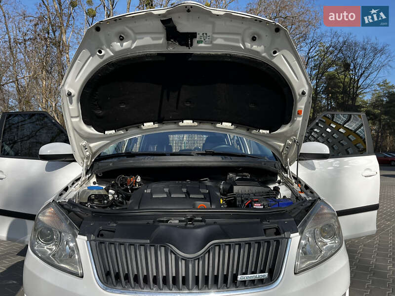 Универсал Skoda Fabia 2012 в Обухове