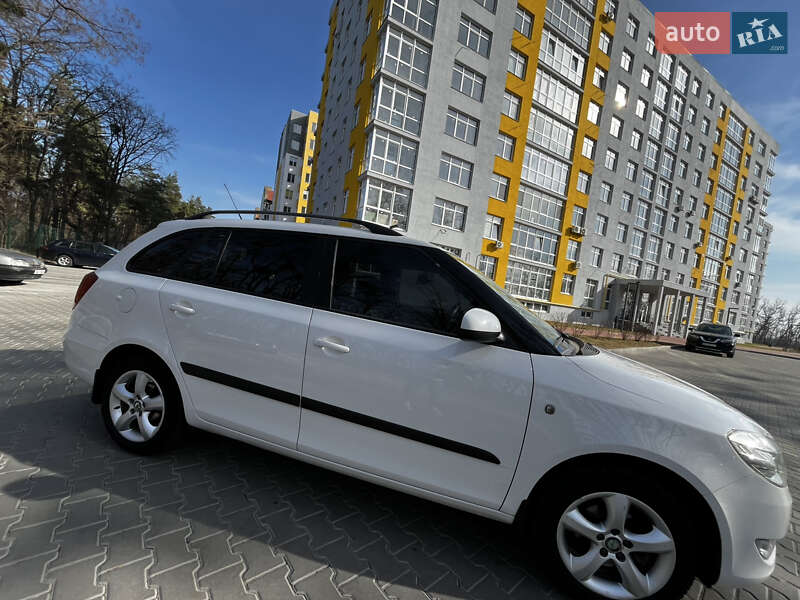 Універсал Skoda Fabia 2012 в Обухові