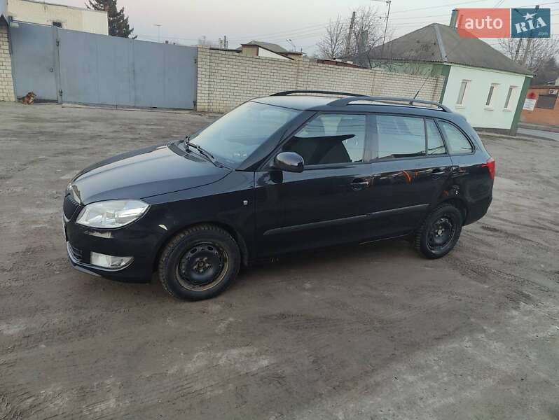 Универсал Skoda Fabia 2010 в Харькове