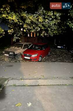 Хетчбек Skoda Fabia 2010 в 