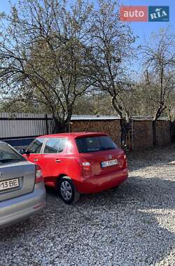 Хетчбек Skoda Fabia 2010 в 