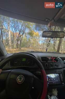 Хетчбек Skoda Fabia 2010 в 
