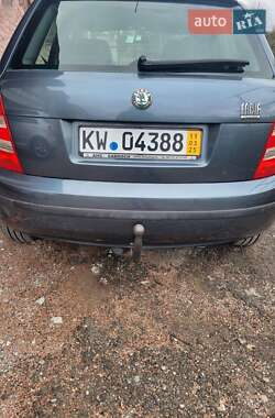 Хэтчбек Skoda Fabia 2005 в 
