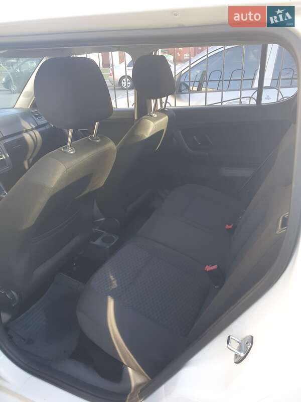 Хэтчбек Skoda Fabia 2012 в Киеве