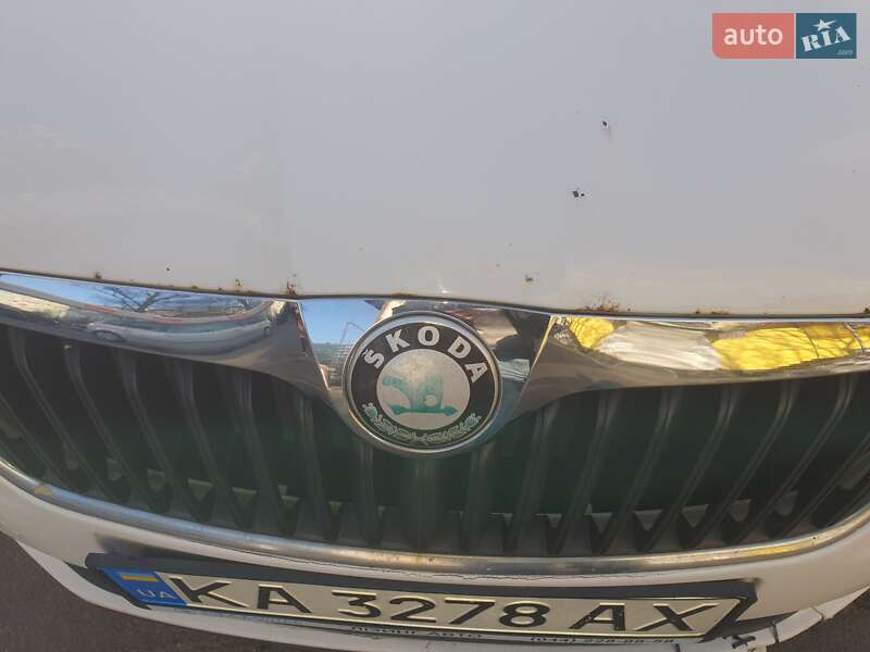 Хэтчбек Skoda Fabia 2012 в Киеве