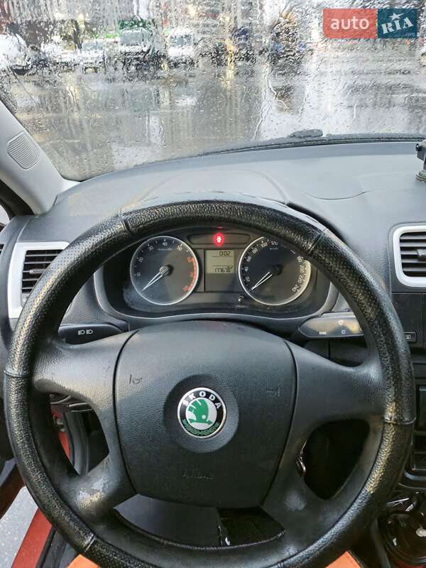 Хетчбек Skoda Fabia 2007 в Києві