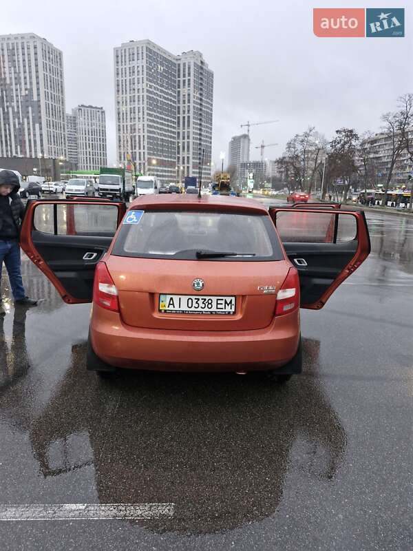 Хетчбек Skoda Fabia 2007 в Києві