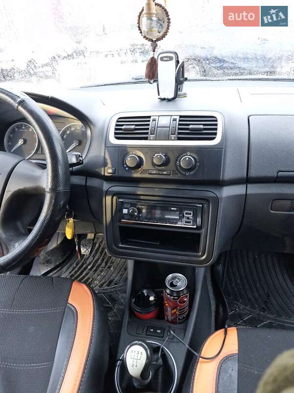 Хетчбек Skoda Fabia 2007 в Києві