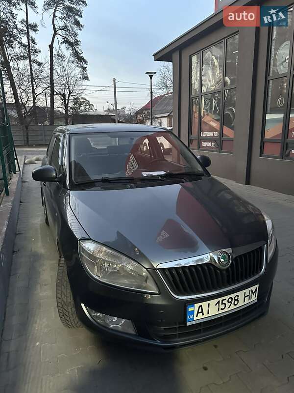 Хетчбек Skoda Fabia 2012 в Ірпені