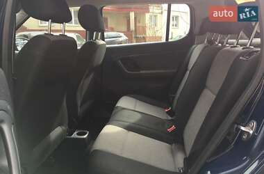 Хэтчбек Skoda Fabia 2014 в 
