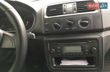 Хэтчбек Skoda Fabia 2014 в 