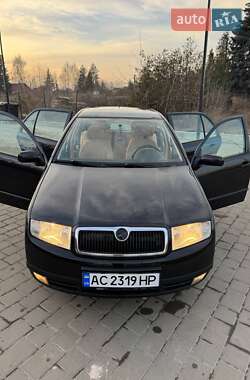 Хетчбек Skoda Fabia 2002 в 