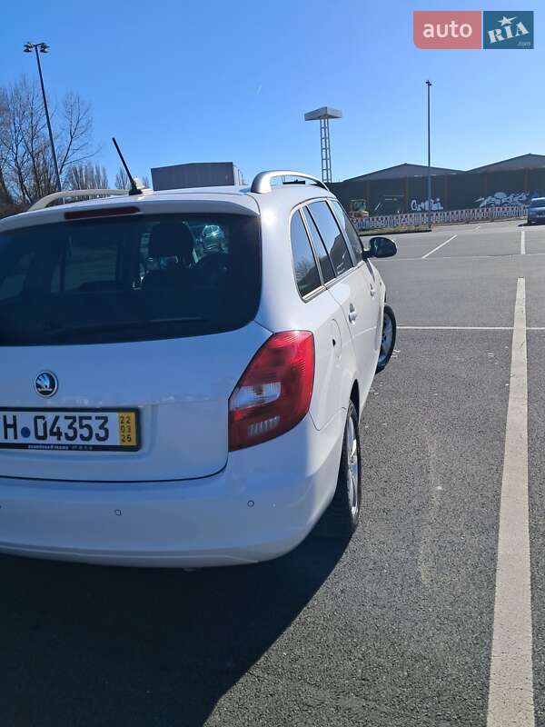 Універсал Skoda Fabia 2014 в Запоріжжі