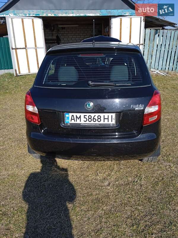 Хетчбек Skoda Fabia 2010 в Баранівці
