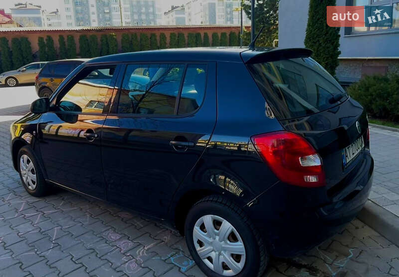 Хетчбек Skoda Fabia 2010 в Івано-Франківську