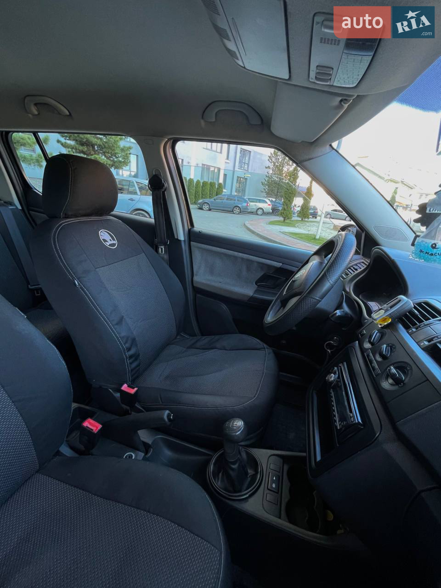2010 Skoda Fabia - мініатюра 12