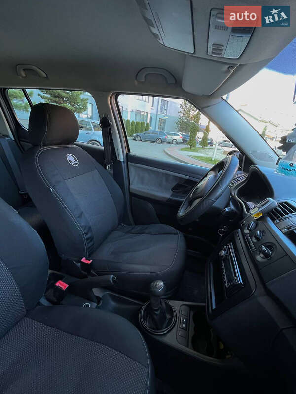 Хетчбек Skoda Fabia 2010 в Івано-Франківську