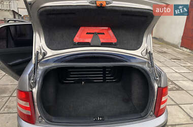 Хетчбек Skoda Fabia 2008 в 