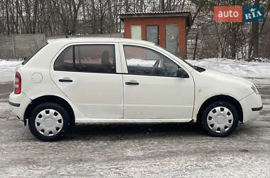 Хэтчбек Skoda Fabia 2002 в Виннице