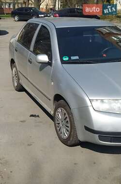 Седан Skoda Fabia 2002 в 
