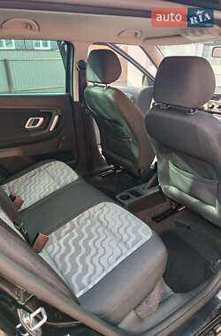 Хэтчбек Skoda Fabia 2009 в 