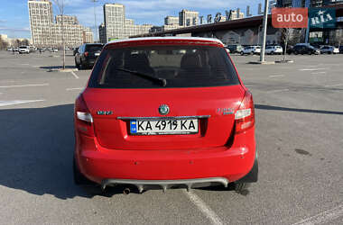 Хэтчбек Skoda Fabia 2010 в 