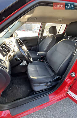 Хэтчбек Skoda Fabia 2010 в 