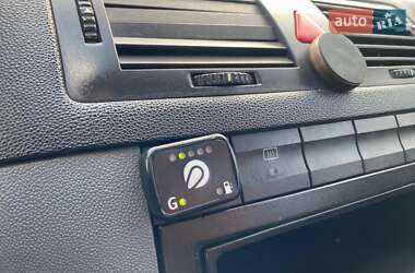 Седан Skoda Fabia 2004 в Николаеве