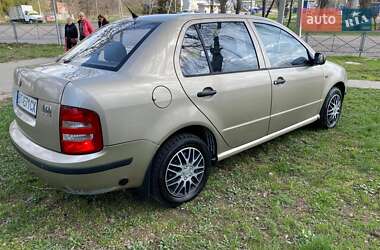 Седан Skoda Fabia 2004 в Николаеве