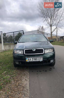 Хэтчбек Skoda Fabia 2003 в 