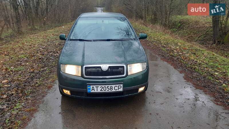 Седан Skoda Fabia 2002 в Рожнятові