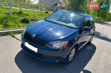 Хэтчбек Skoda Fabia 2017 в Киеве