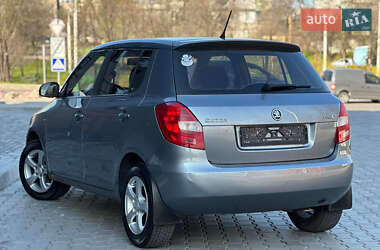 Хэтчбек Skoda Fabia 2013 в 