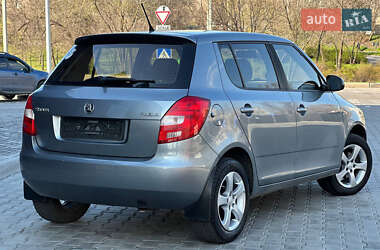 Хэтчбек Skoda Fabia 2013 в 