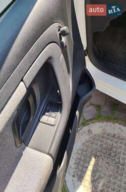 Хэтчбек Skoda Fabia 2010 в 