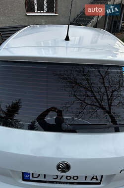 Хэтчбек Skoda Fabia 2012 в 