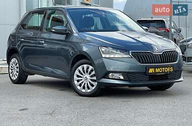 Хэтчбек Skoda Fabia 2019 в 