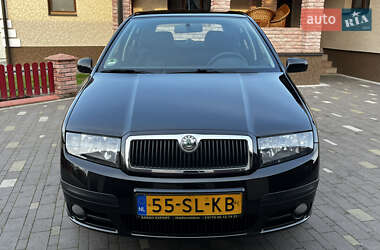 Хэтчбек Skoda Fabia 2006 в 