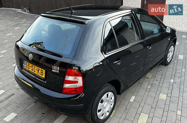 Хэтчбек Skoda Fabia 2006 в 