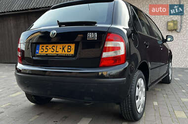 Хэтчбек Skoda Fabia 2006 в 